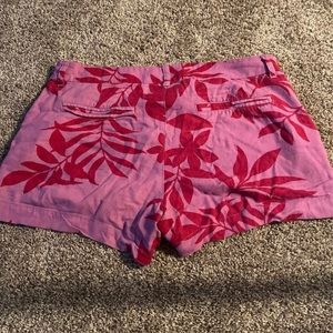 Woman’s linen shorts